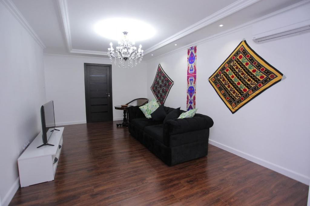 Overlooking Registan Square Luxury 2 Bedrooms Apartment Szamarkand Kültér fotó