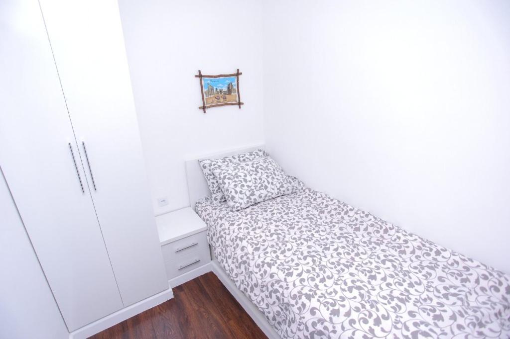 Overlooking Registan Square Luxury 2 Bedrooms Apartment Szamarkand Kültér fotó